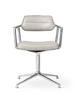 Vipp 453 Swivel Chair m/hjul fra><noscript><img width=