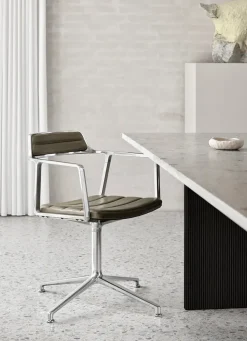 Vipp 452 Swivel Chair, sort læder fra><noscript><img width=