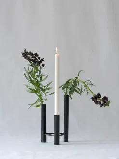 Kay Bojesen Denmark VISTA vase og lysestage, sort fra Kay Bojesen><noscript><img width=