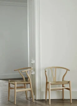 Carl Hansen & Søn Y-stol CH24, Bøg sæbe af Hans J. Wegner><noscript><img width=