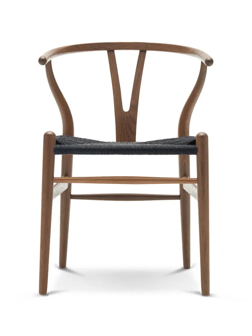 Carl Hansen & Søn Y-stol CH24, Eg hvidolie med sort flet af Hans J. Wegner> Spisebordsstole