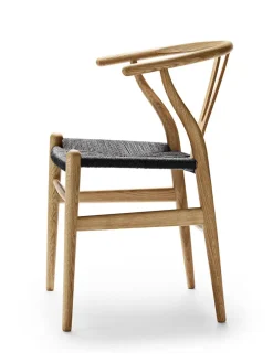 Carl Hansen & Søn Y-stol CH24, eg olie med sort flet af Hans J. Wegner> Spisebordsstole