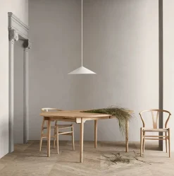 Carl Hansen & Søn Y-stol CH24, eg sæbe af Hans J. Wegner><noscript><img width=