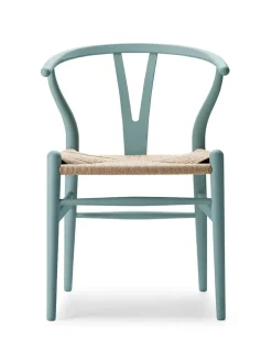 Carl Hansen & Søn Y-stol CH24 Soft Blue af Hans J. Wegner><noscript><img width=