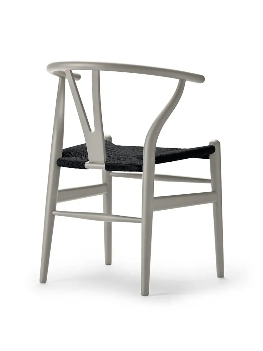 Carl Hansen & Søn Y-stol CH24 Soft Blue med sort flet af Hans J. Wegner> Spisebordsstole