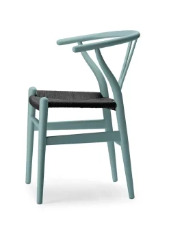 Carl Hansen & Søn Y-stol CH24 Soft Seaweed med sort flet af Hans J. Wegner><noscript><img width=