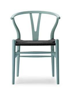 Carl Hansen & Søn Y-stol CH24 Soft Silver Grey med sort flet af Hans J. Wegner><noscript><img width=