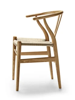 Carl Hansen & Søn Y-stol CH24, sort eg af Hans J. Wegner><noscript><img width=