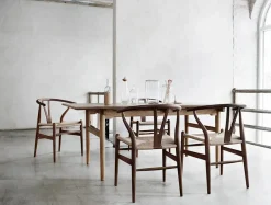 Carl Hansen & Søn Y-stol CH24, Valnød lak af Hans J. Wegner><noscript><img width=